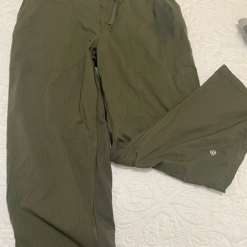 Lululemon Athletica Dance Studio Pant - Picture 9 of 9